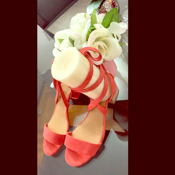 Tommy Hilfiger Strappy Sandal - Picture 1 of 2